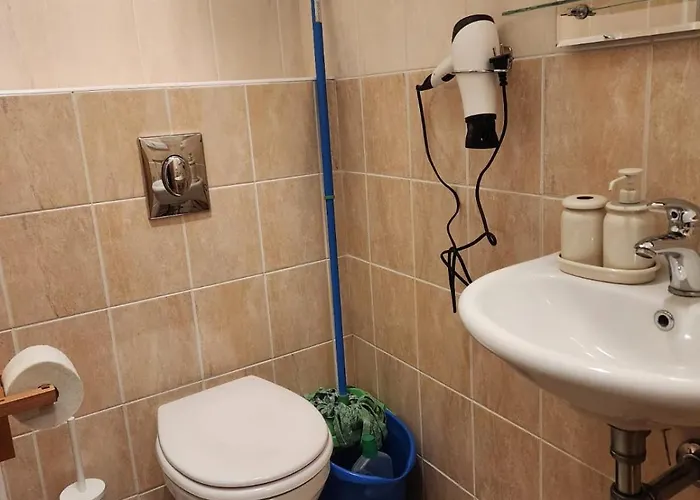 & Bike Klinovec 아파트